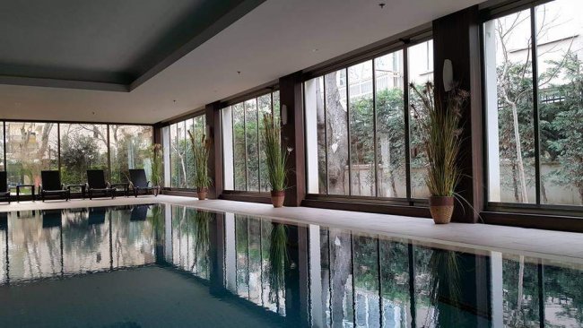 Cam Balkon Sistemleri Kapalı Havuz Uygulaması